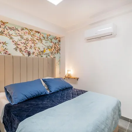 Apartment Les Goudes, Acces Direct A La 4 Marseilles