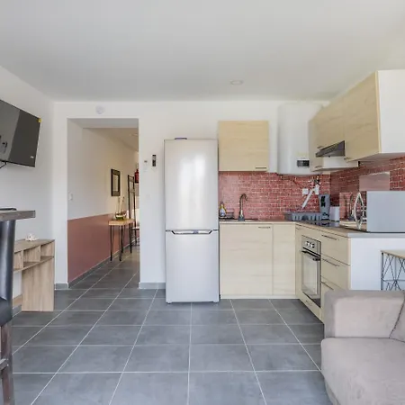 Apartment Les Goudes, Acces Direct A La 4 Marseilles